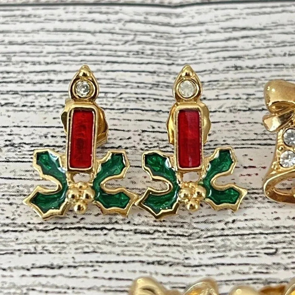 VTG Season’s Greetings 3 Gold Tone Enamel Pierced Earrings-Candle-Wreath-Bells - Picture 2 of 7